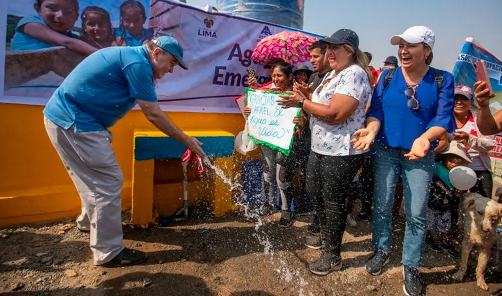 Rafael Lopez Aliaga inauguró el primer punto del proyecto "Agua de Emergencia de la Municipalidad de Lima".