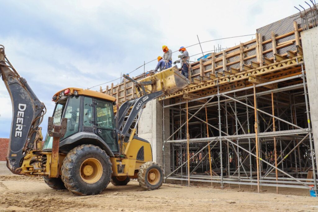 Obras paralizadas en el Perú