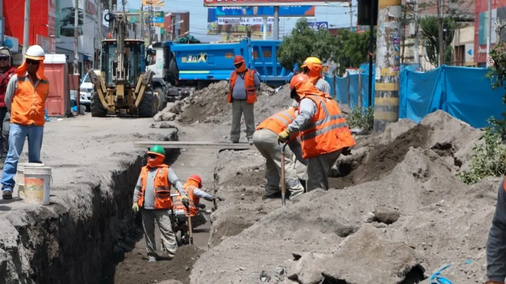 Obra paralizada en Perú.